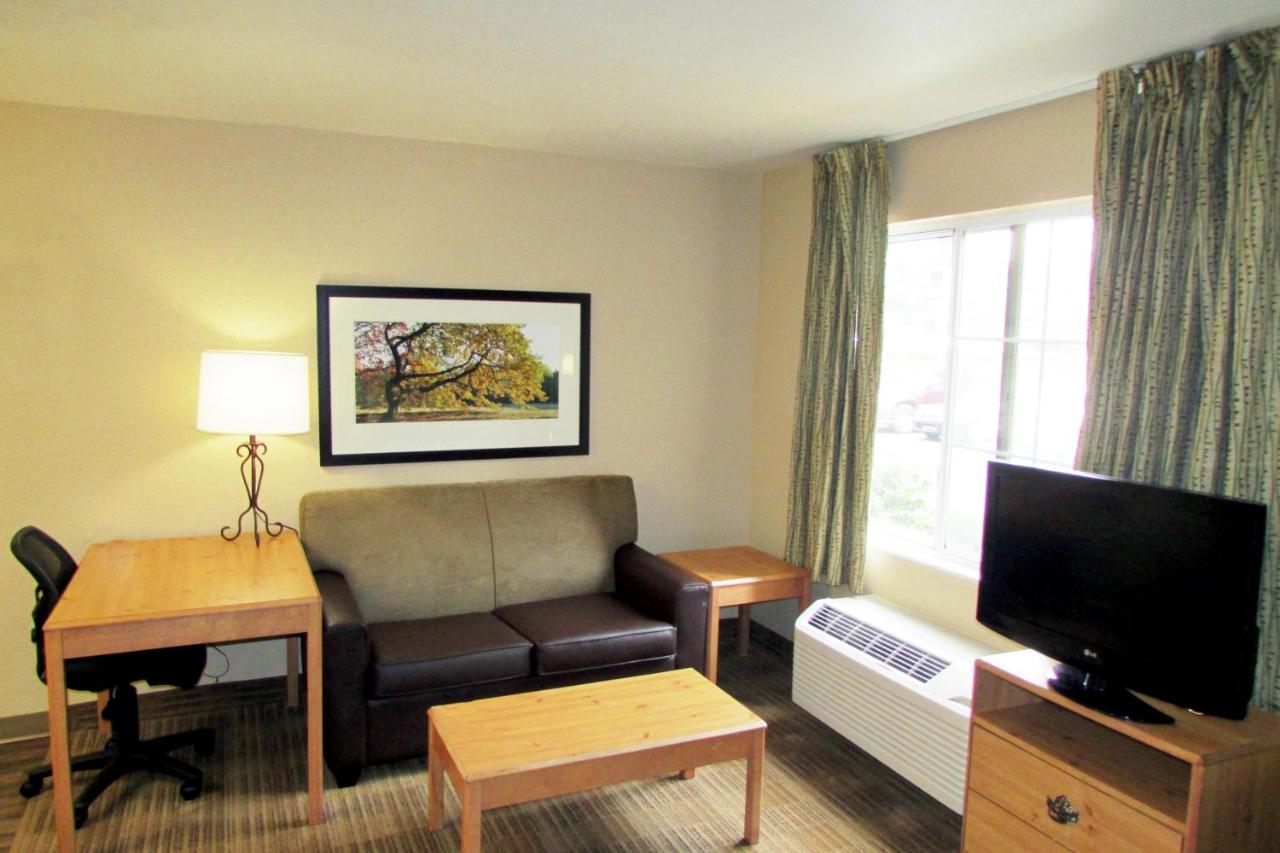 Deluxe Studio with 1 King Bed - Non-Smoking at Extended Stay America Select Suites Atlanta Marietta Wildwoo