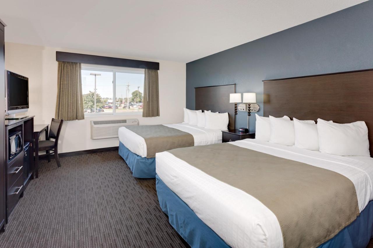 Queen Room with Two Queen Beds - Non-Smoking at Baymont by Wyndham Owatonna