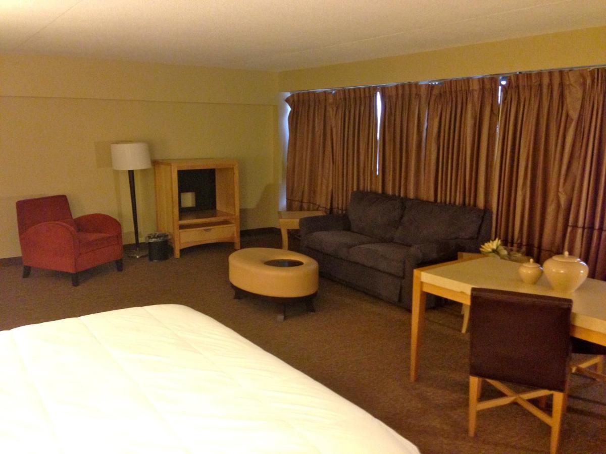 Avalon Hotel & Conference Center