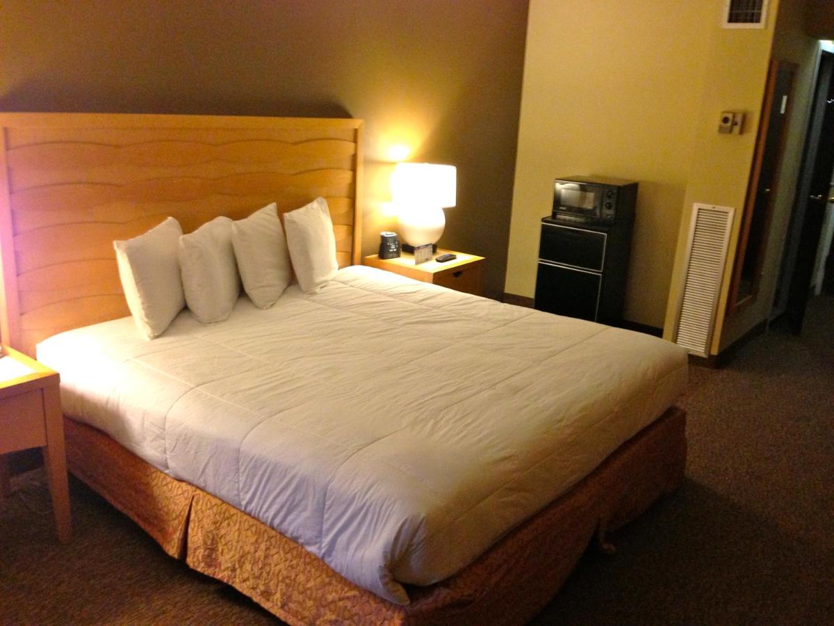 Avalon Hotel & Conference Center