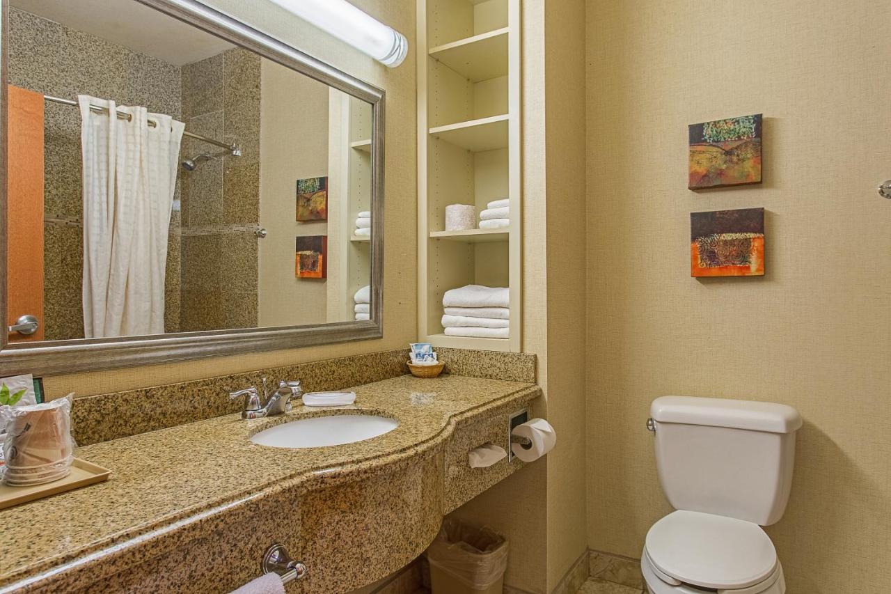 Junior Suite at Hotel Ruidoso - Midtown