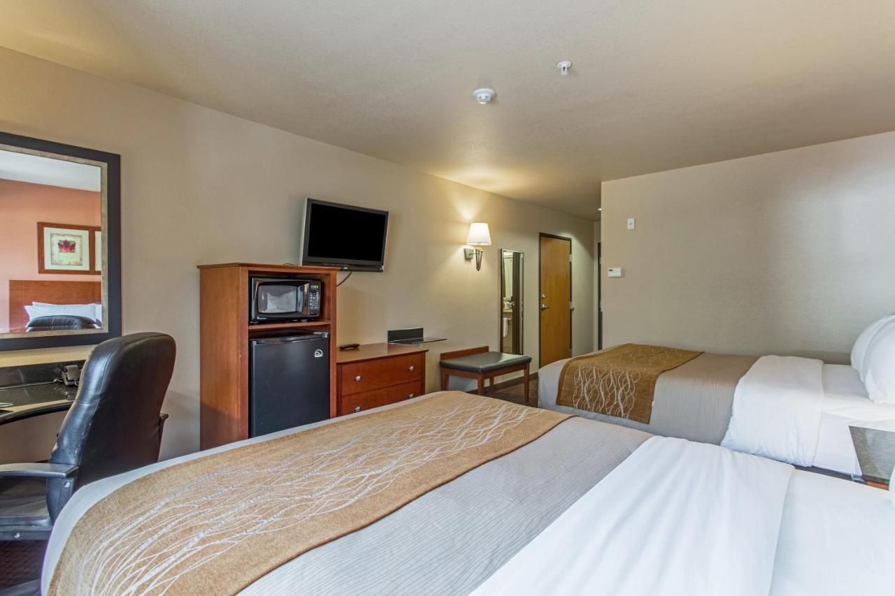 Queen Room with Two Queen Beds at Hotel Ruidoso - Midtown