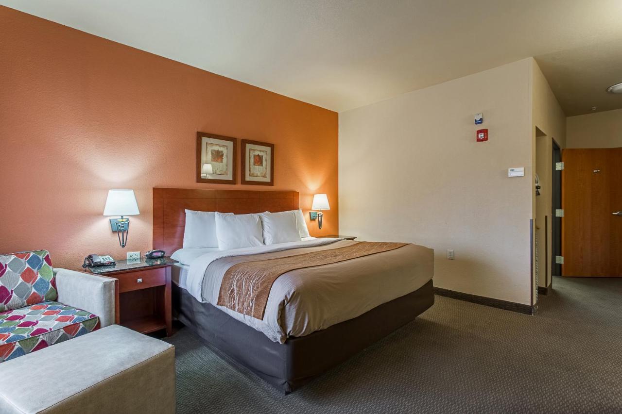 King Suite at Hotel Ruidoso - Midtown