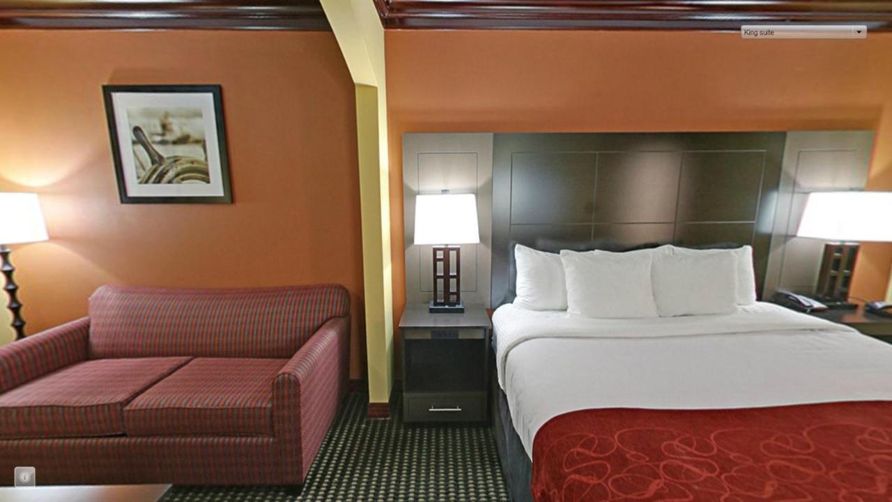Queen Room with Two Queen Beds - Accessible/Non-Smoking at Comfort Suites Lake Jackson Clute