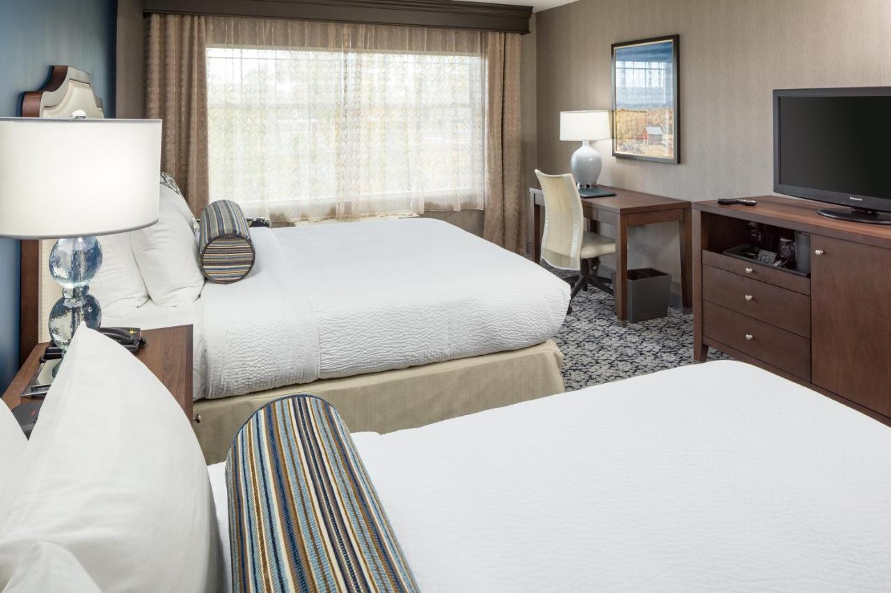 Queen Room with Two Queen Beds at Inn at Middletown