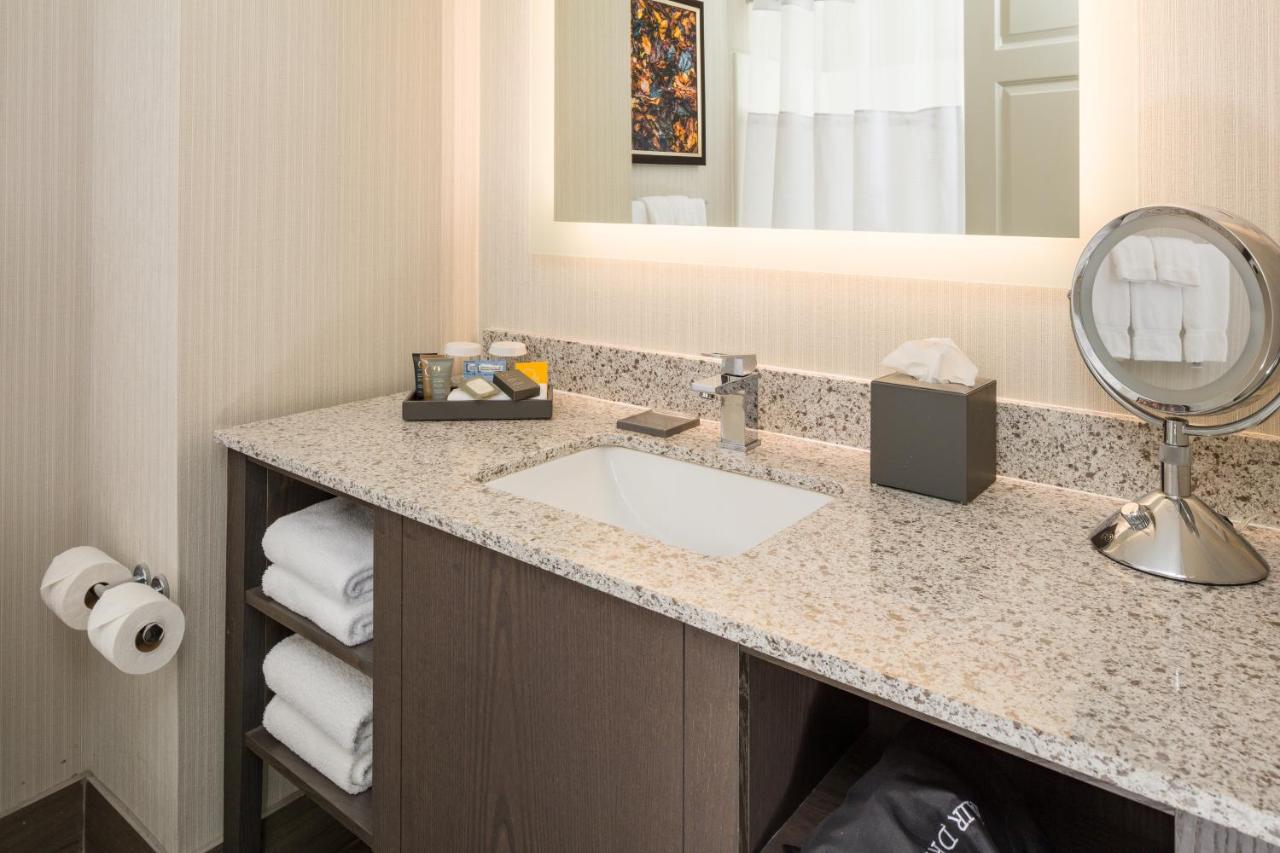One Bedroom Suite at Inn at Middletown