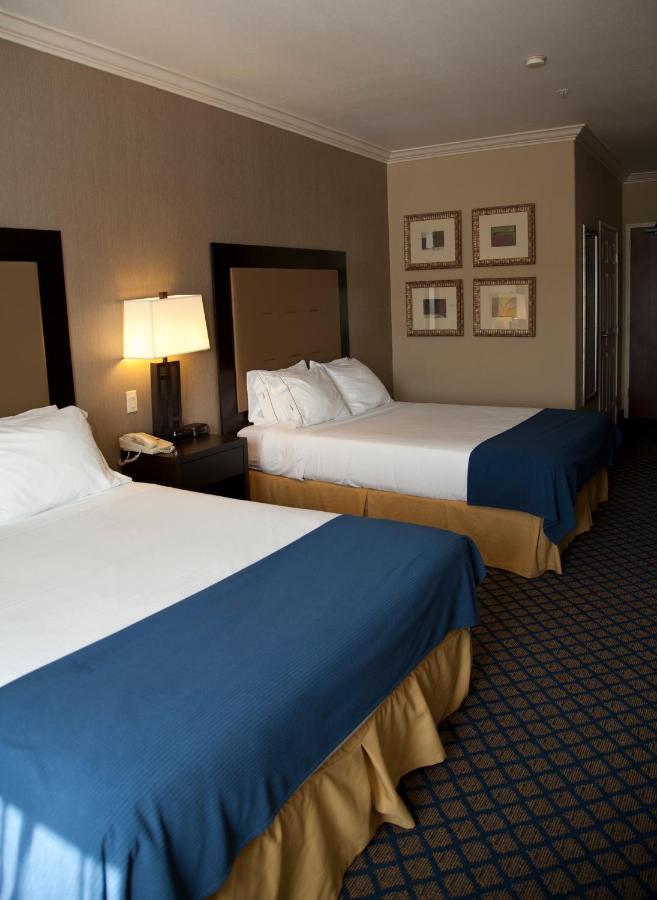 One-Bedroom King Suite - Non-Smoking at TownePlace Suites by Marriott San Pablo