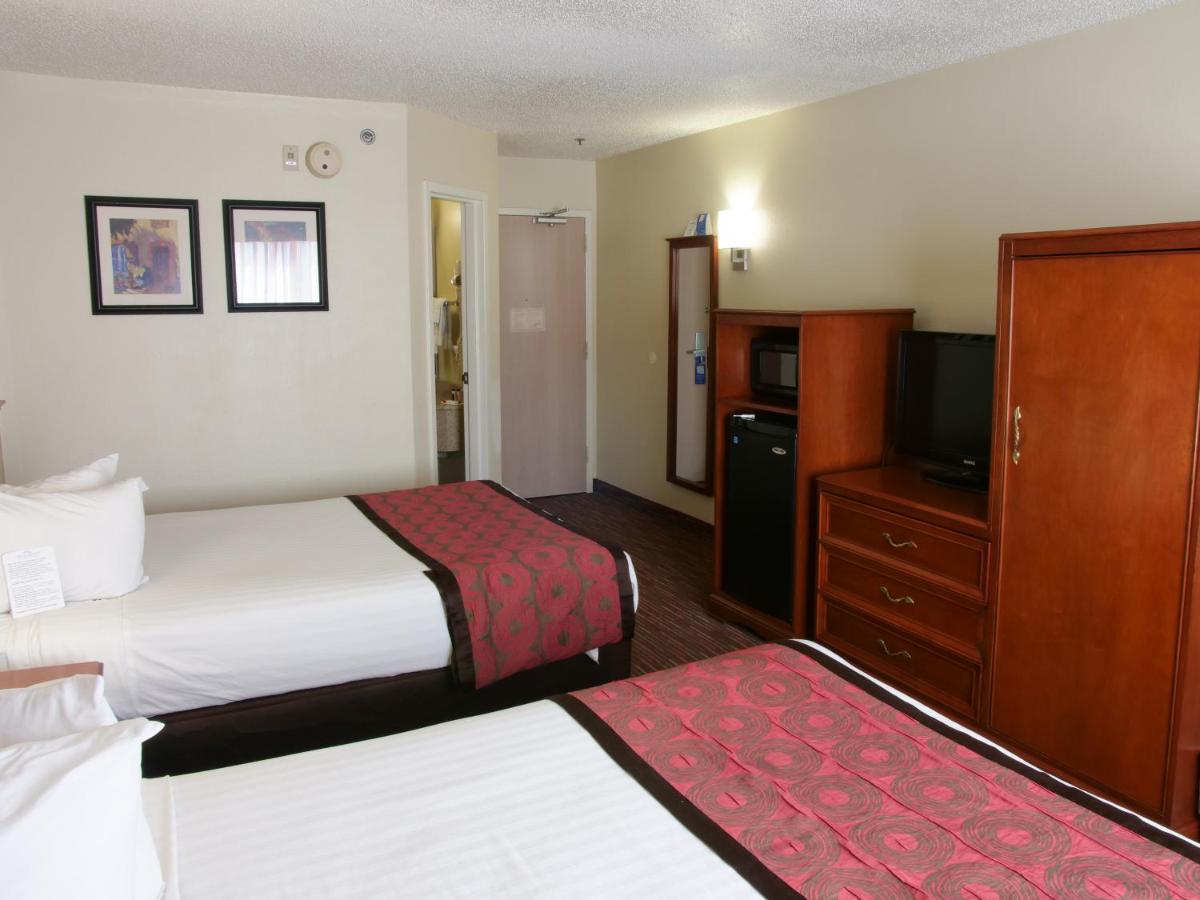 Deluxe Double Room with Two Double Beds - Non-Smoking at Baymont by Wyndham Louisville East