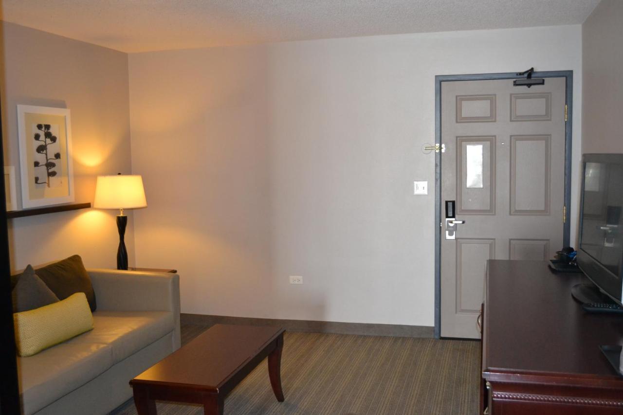 One-Bedroom King Suite at Country Inn & Suites by Radisson, Gurnee, IL