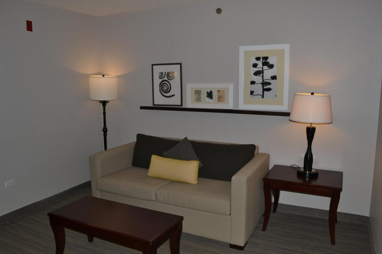 One-Bedroom King Suite at Country Inn & Suites by Radisson, Gurnee, IL