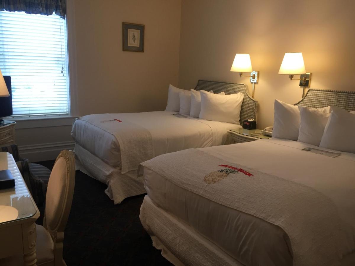 Deluxe Double or Twin Room at Hotel Perry