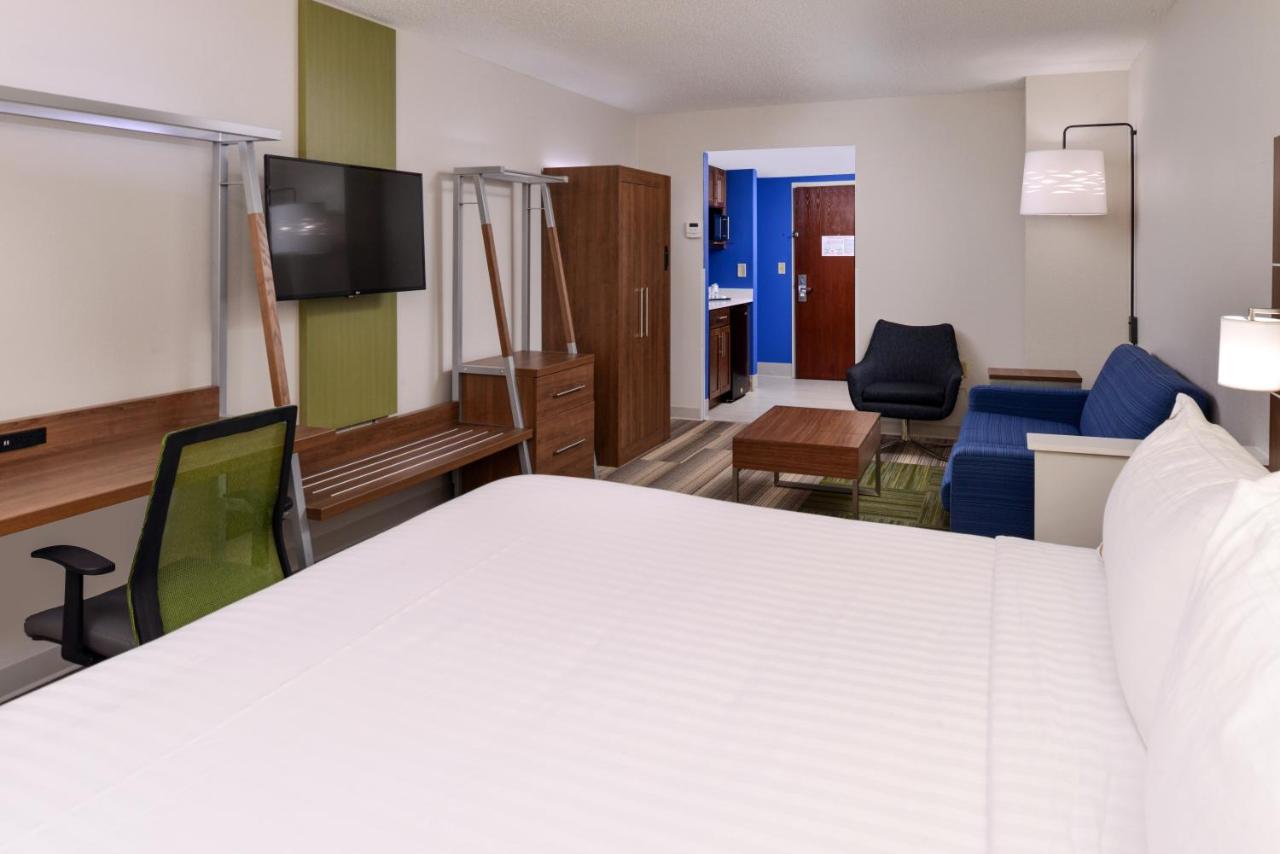Suite - Disability Access/Hearing Accessible at Holiday Inn Express & Suites Raleigh NE - Medical Ctr Area by IHG