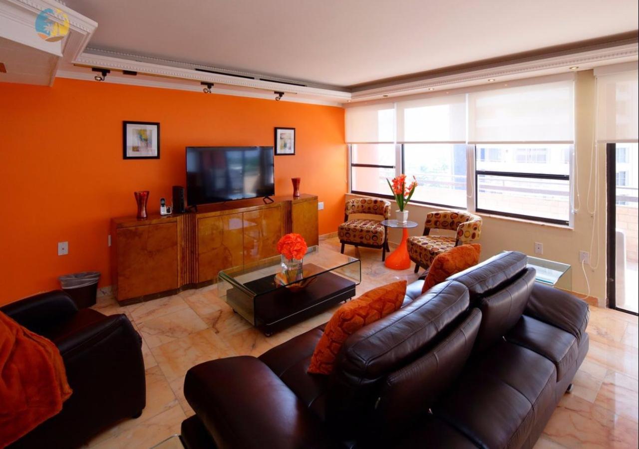 Luxury Beach Resort - HORA RENTALS