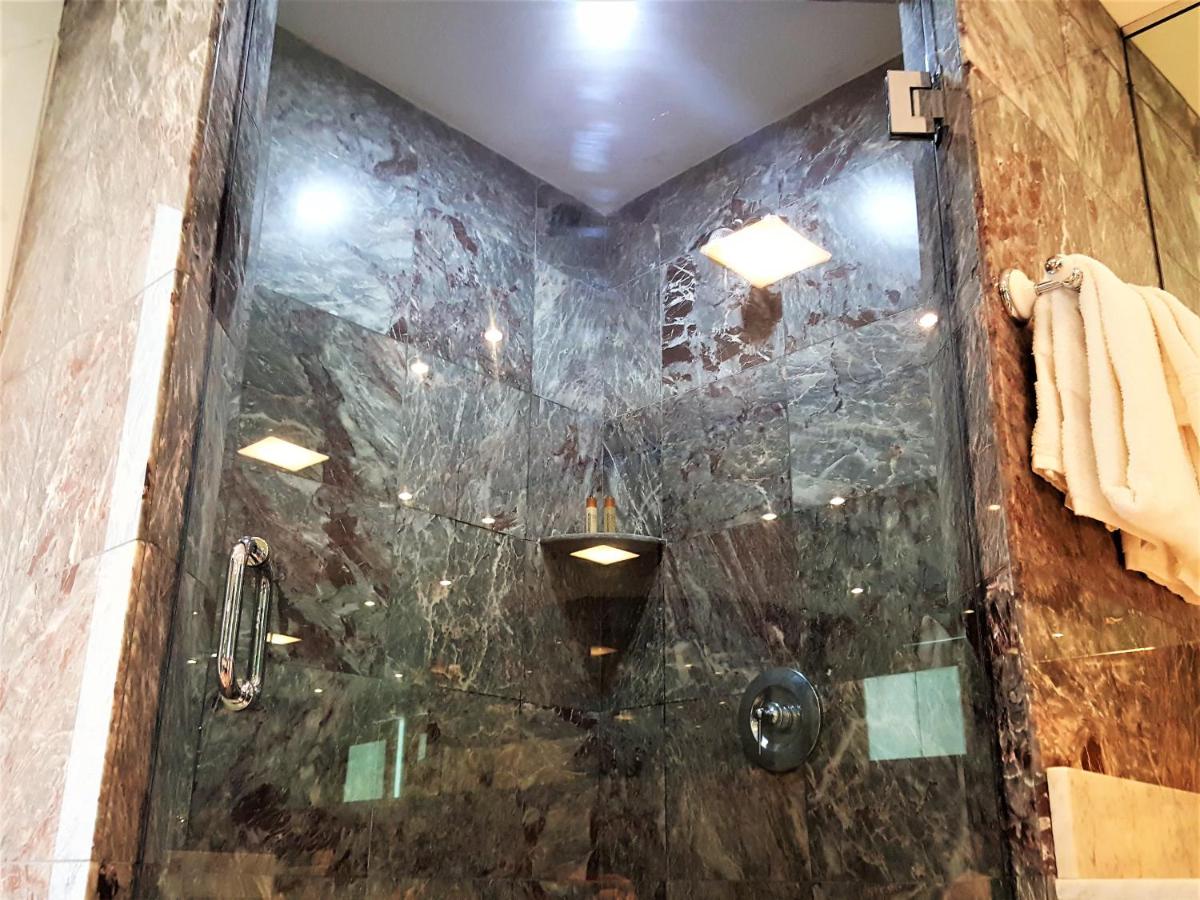 Two-Bedroom Apartment at Luxury Beach Resort - HORA RENTALS