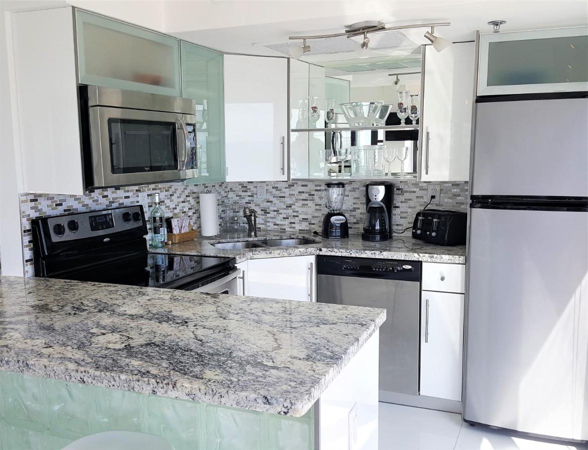 Two-Bedroom Apartment at Luxury Beach Resort - HORA RENTALS
