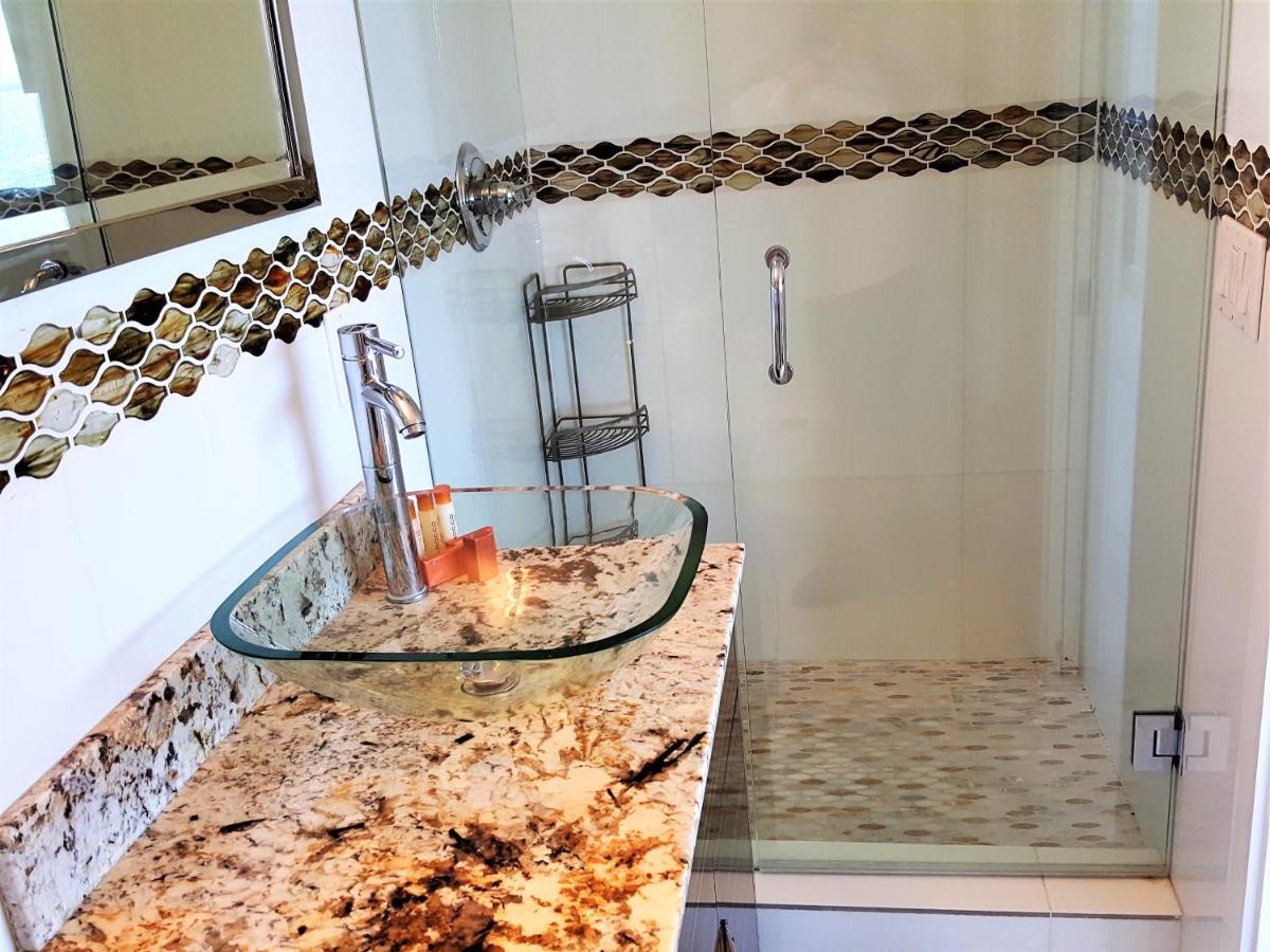 Two-Bedroom Apartment at Luxury Beach Resort - HORA RENTALS
