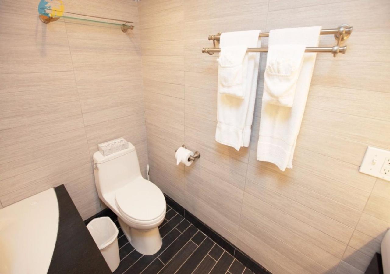 Luxury Beach Resort - HORA RENTALS