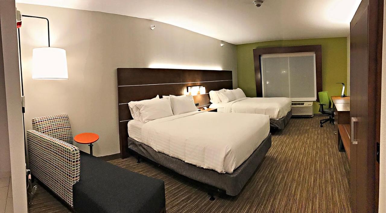 Queen Room with Two Queen Beds - Hearing Accessible - Non-Smoking at Holiday Inn Express & Suites Rantoul by IHG
