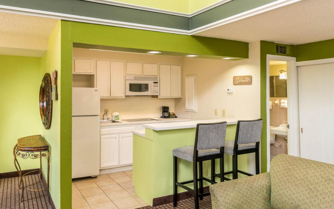 International Palms Oceanfront Resort Cocoa Beach