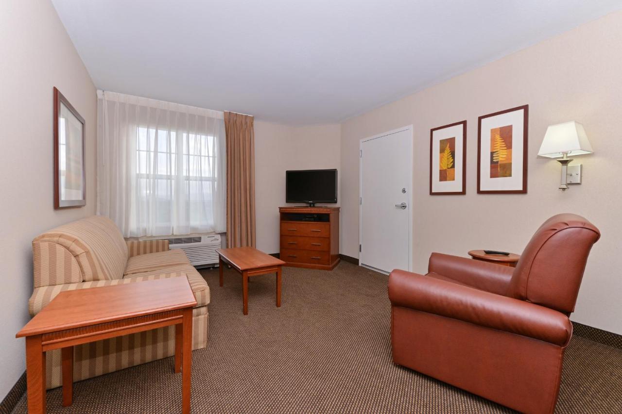 One-Bedroom Queen Suite with Sofa Bed at Candlewood Suites Elmira Horseheads, an IHG Hotel