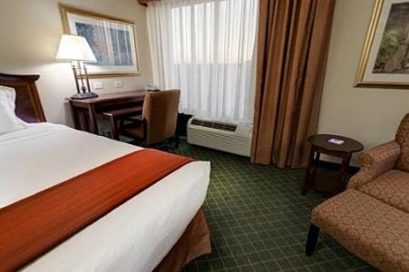 Queen Room - Non-Smoking at Holiday Inn Express Hotel & Suites Cape Girardeau I-55 by IHG
