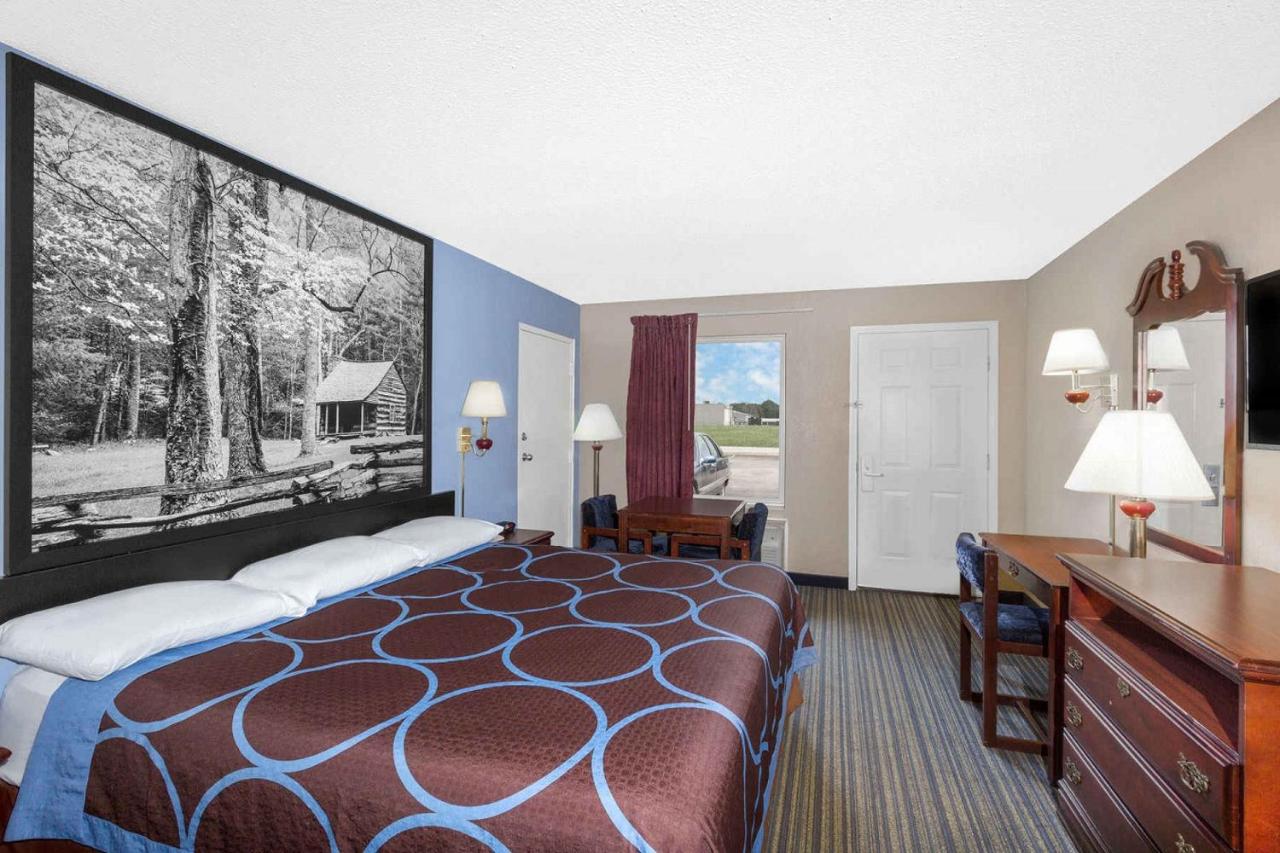 King Room - Mobility Access - Smoking at Super 8 by Wyndham Whiteville