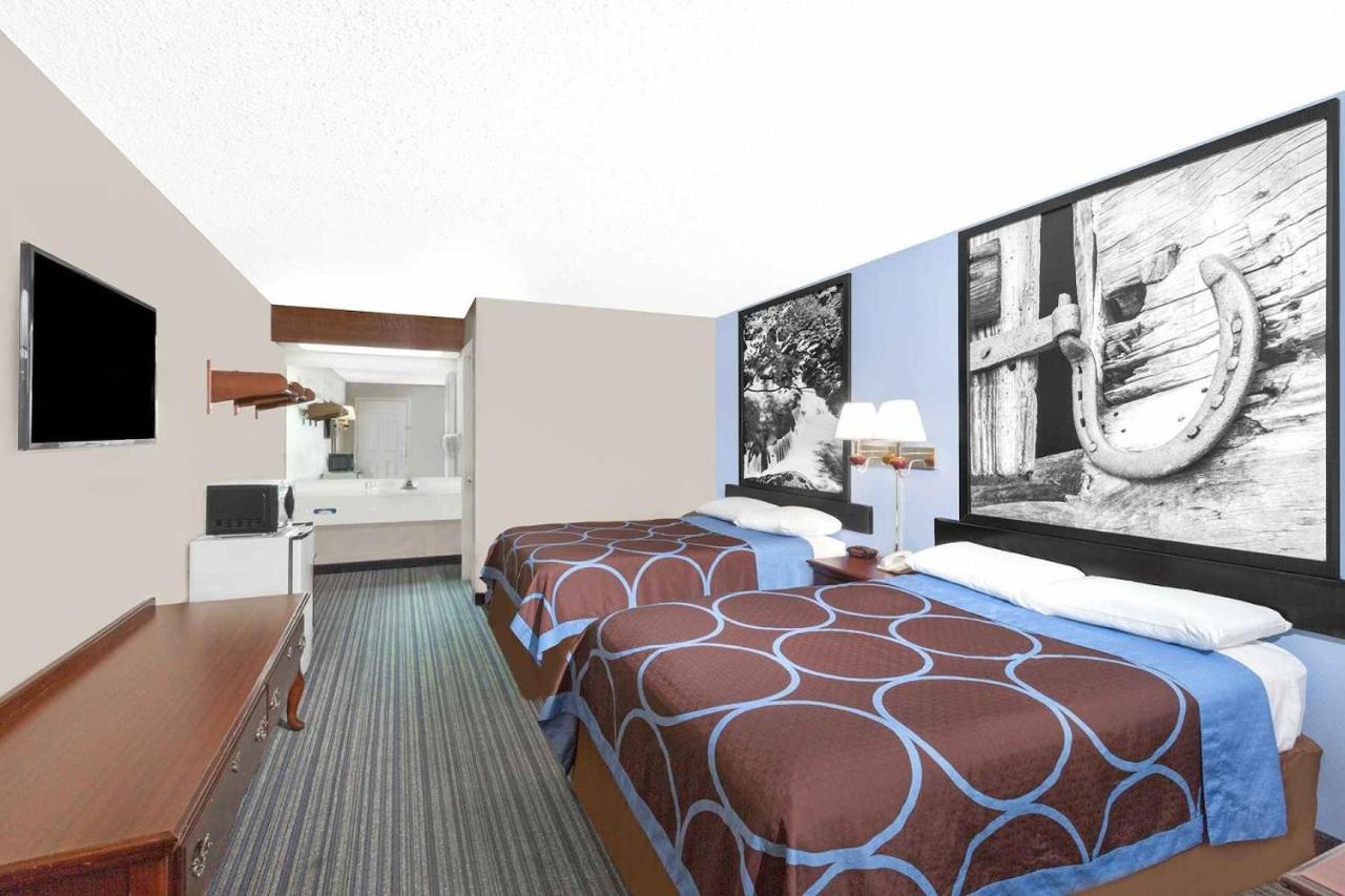 Double Room with Two Double Beds - Smoking at Super 8 by Wyndham Whiteville