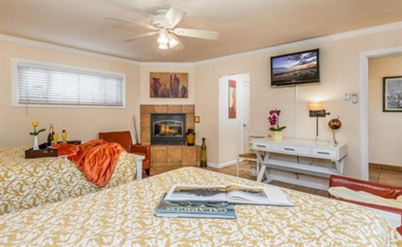 Queen Studio with Two Queen Beds at Beach House Inn