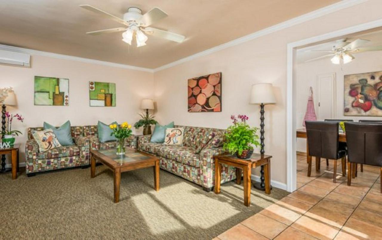 Deluxe One Bedroom Suite at Beach House Inn