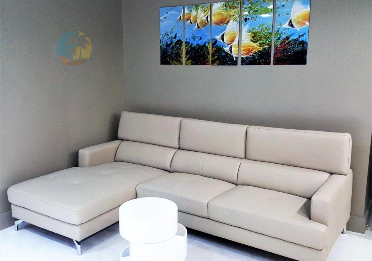 Luxury Beach Resort - HORA RENTALS