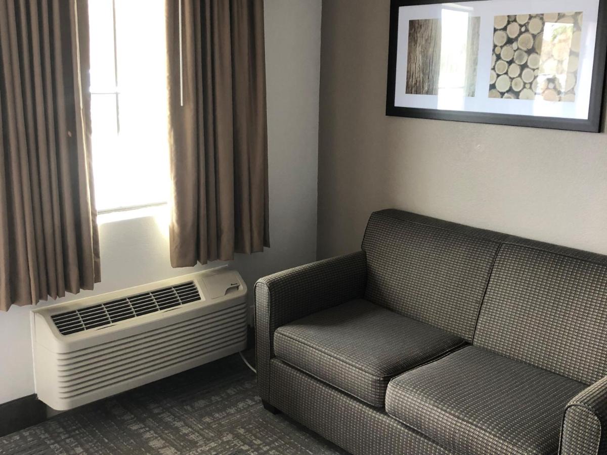 Double Suite with Sofa at Executive Inn & Suites Joaquin