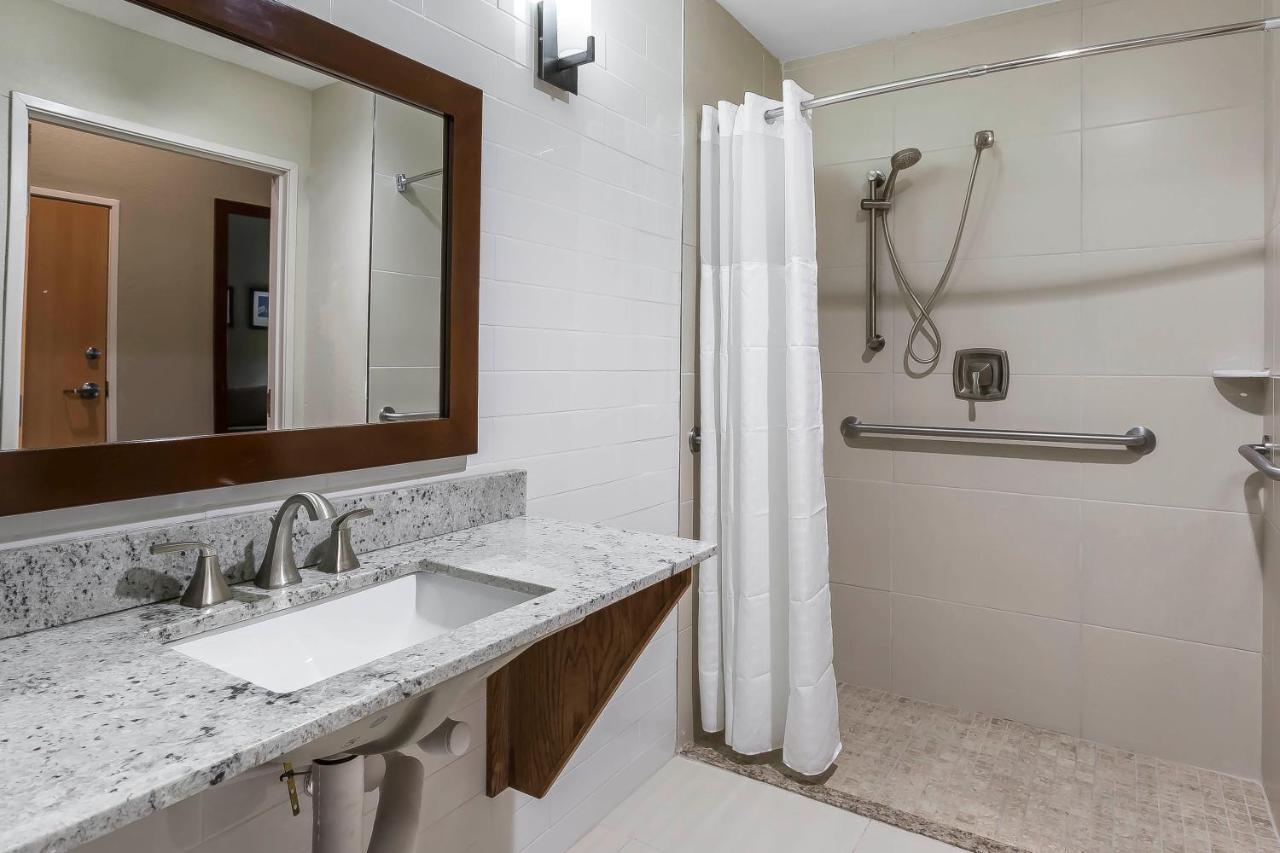 King Suite - Non-Smoking at Comfort Suites University