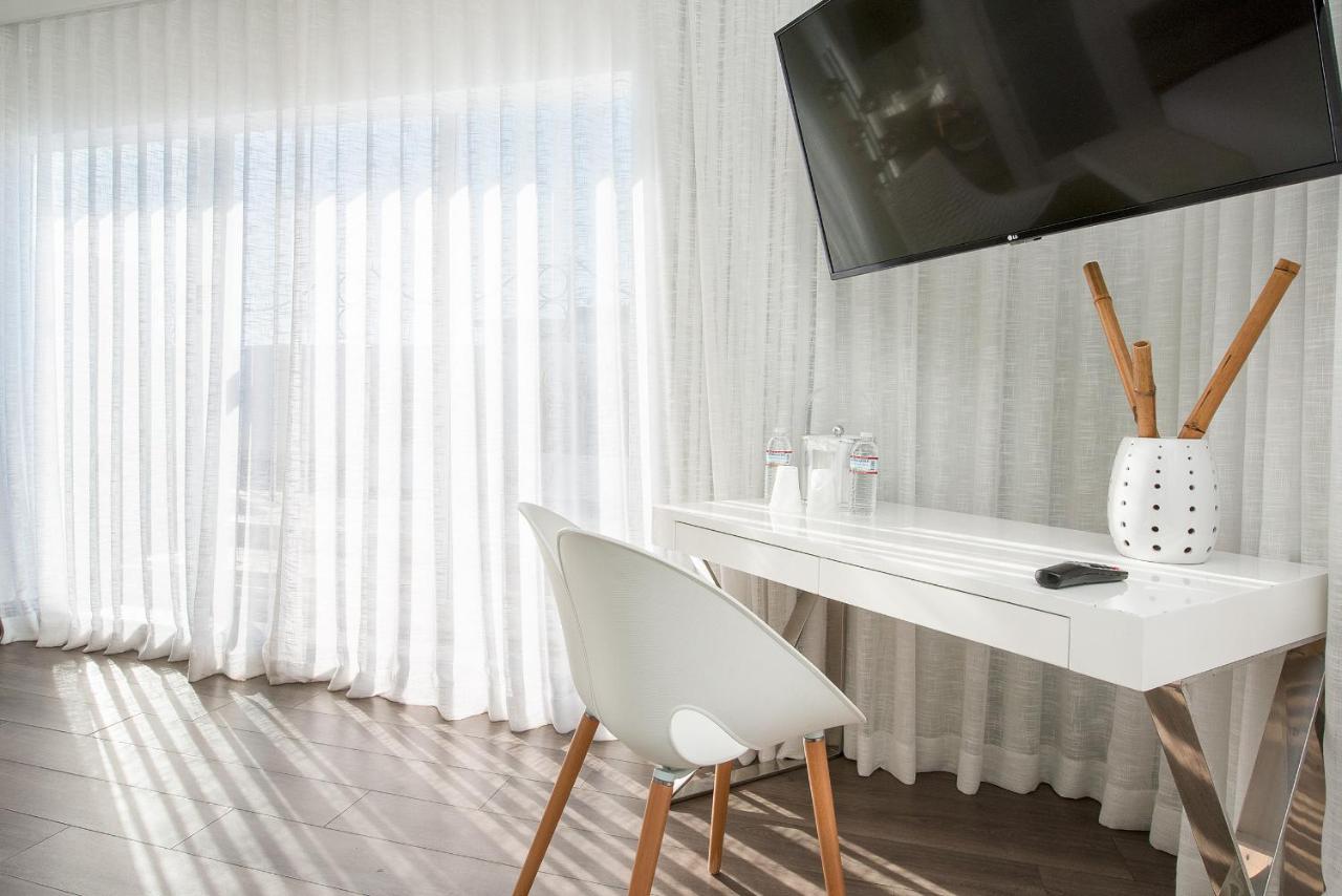 Penthouse Suite with Terrace at President Hotel