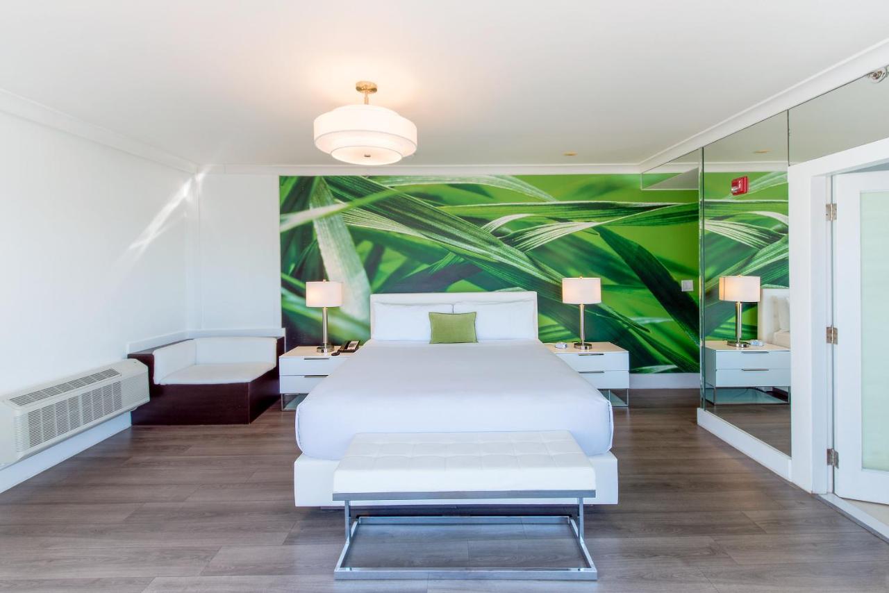 Penthouse Suite with Terrace at President Hotel
