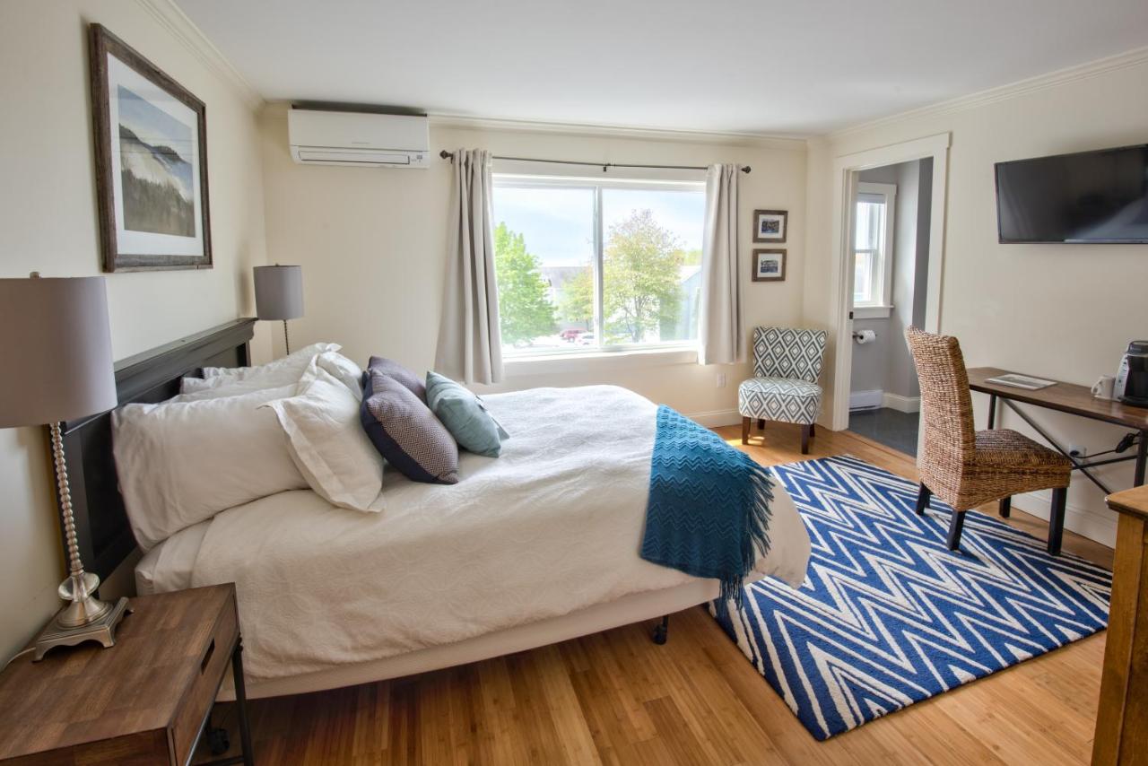 Queen Bed with Village View - Max 2 Guests at Nonantum Resort