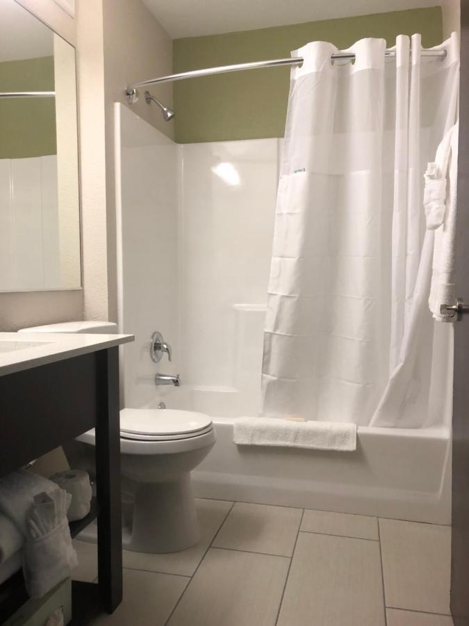 King Room - Non-Smoking at Baymont by Wyndham Phoenix I-10 near 51st Ave