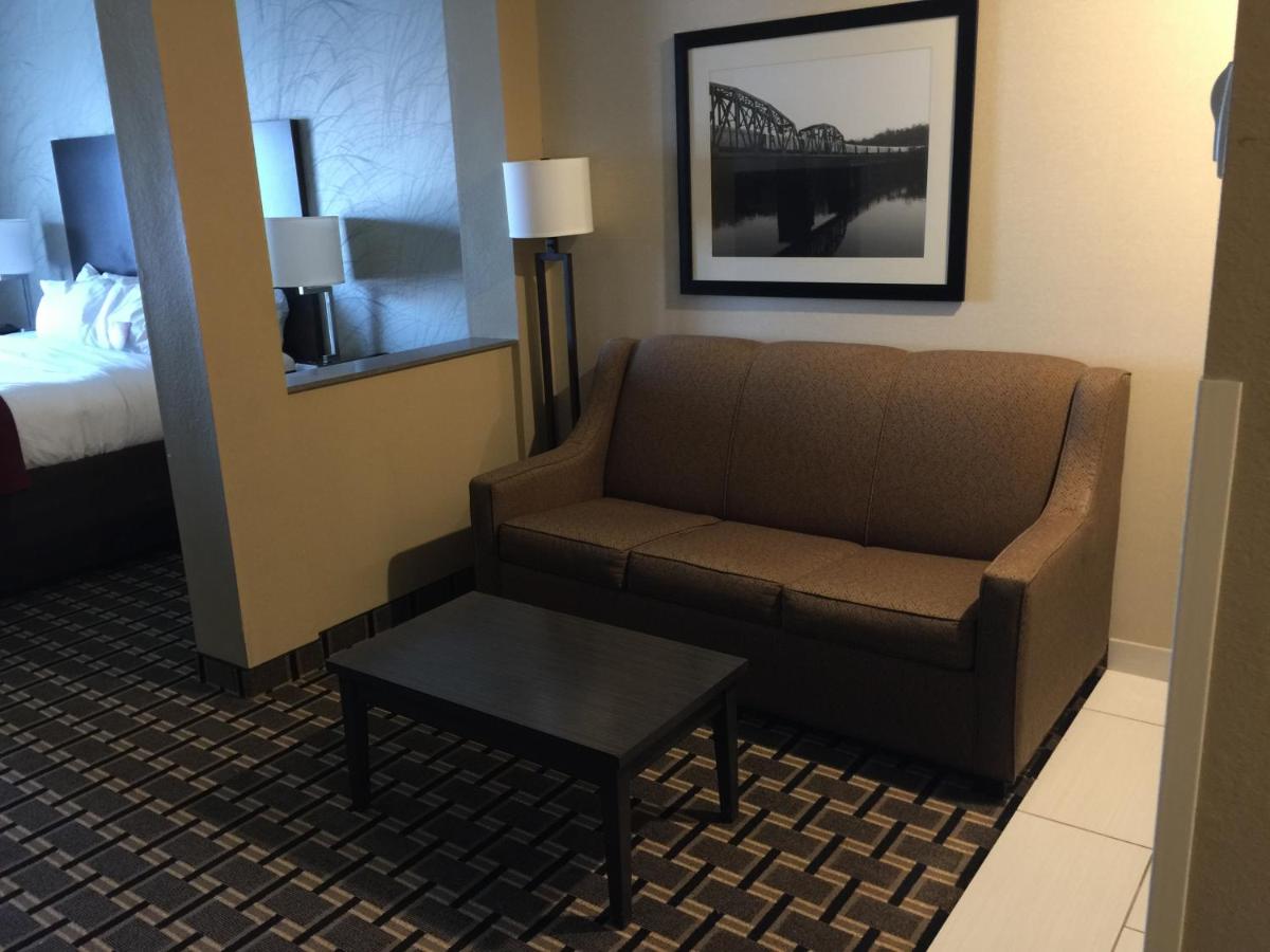 Suite King with Sofa Bed at Comfort Suites