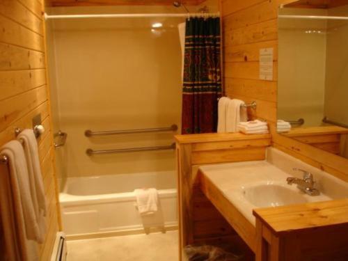 Colorado Room at Georgetown Mountain Inn