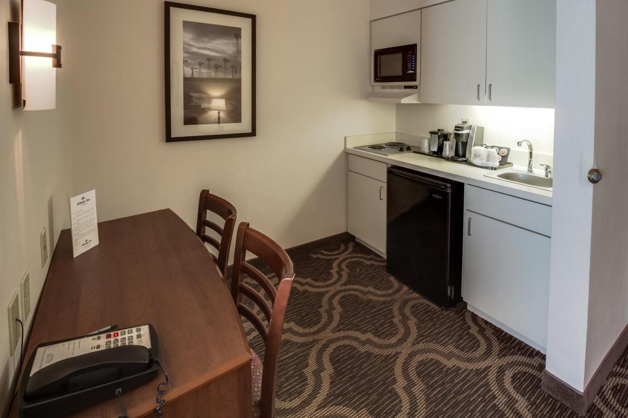 King Studio at Ashmore Inn and Suites