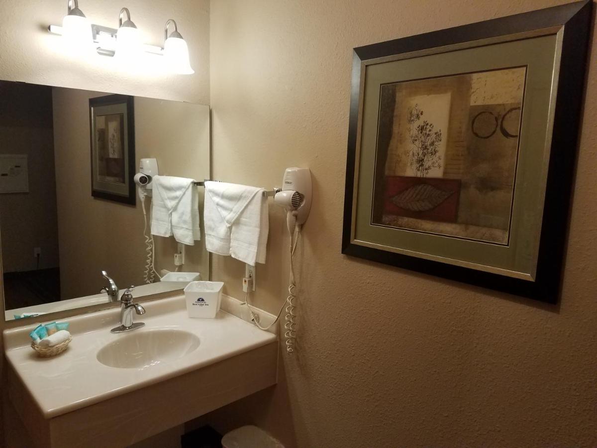 Two Queen Beds Executive Non-Smoking at Americas Best Value Inn & Suites Bismarck