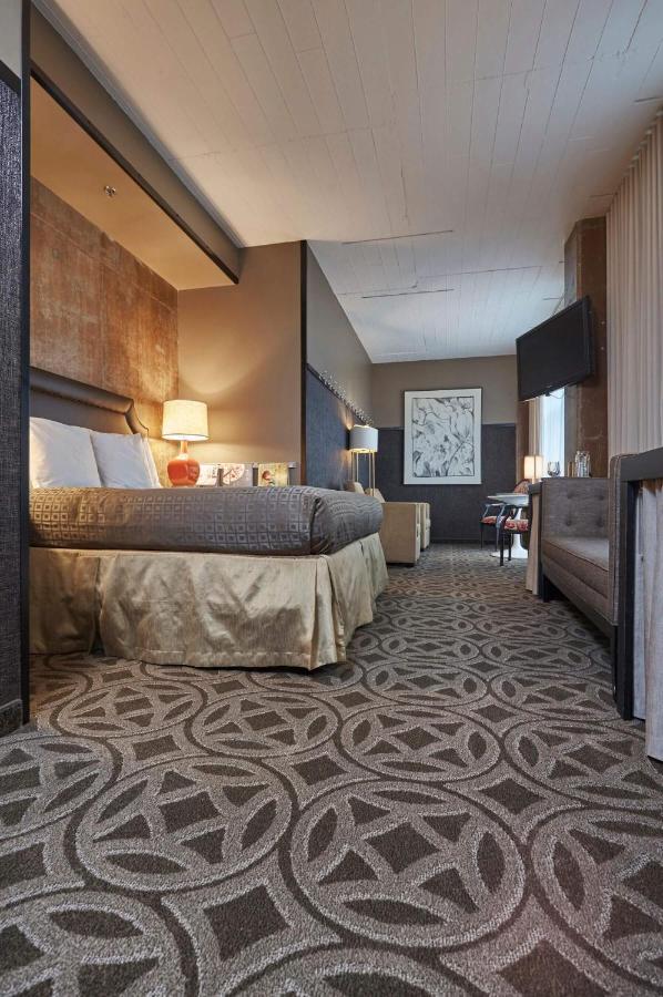 Center King Room at Proximity Hotel
