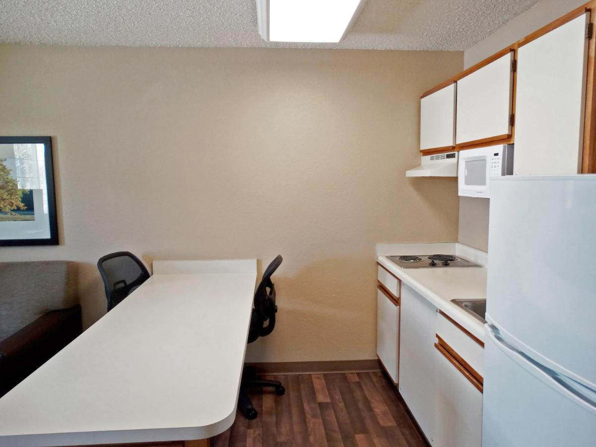 Deluxe Studio with 1 Queen Bed - Non-Smoking at Extended Stay America Suites Louisville Alliant Avenue