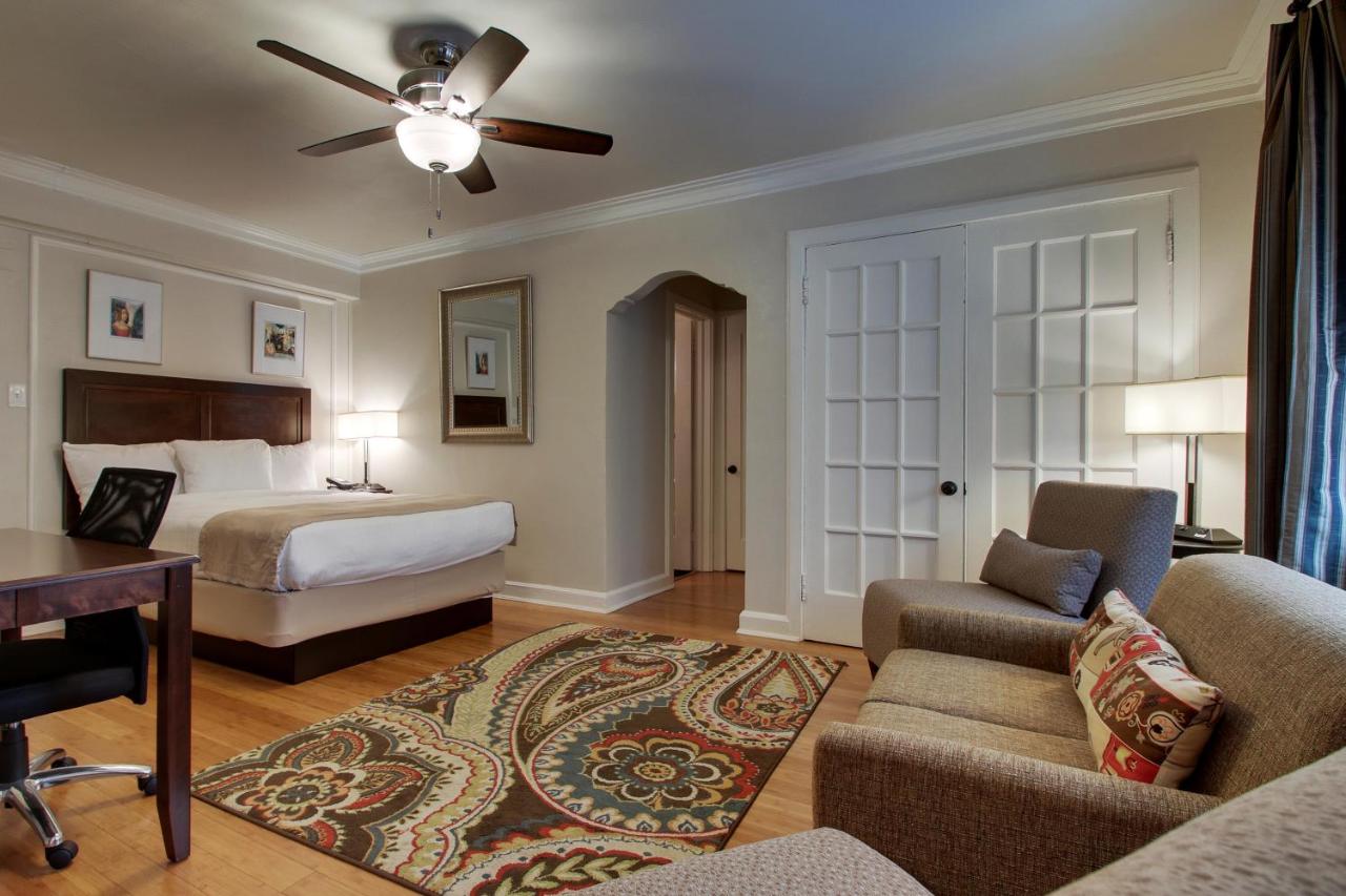 Junior Suite at The Knickerbocker on the Lake