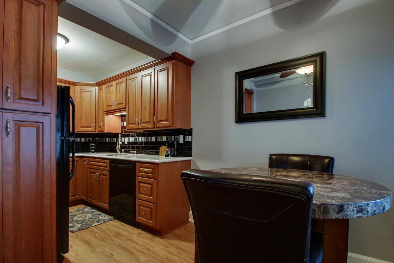 Junior Suite at The Knickerbocker on the Lake