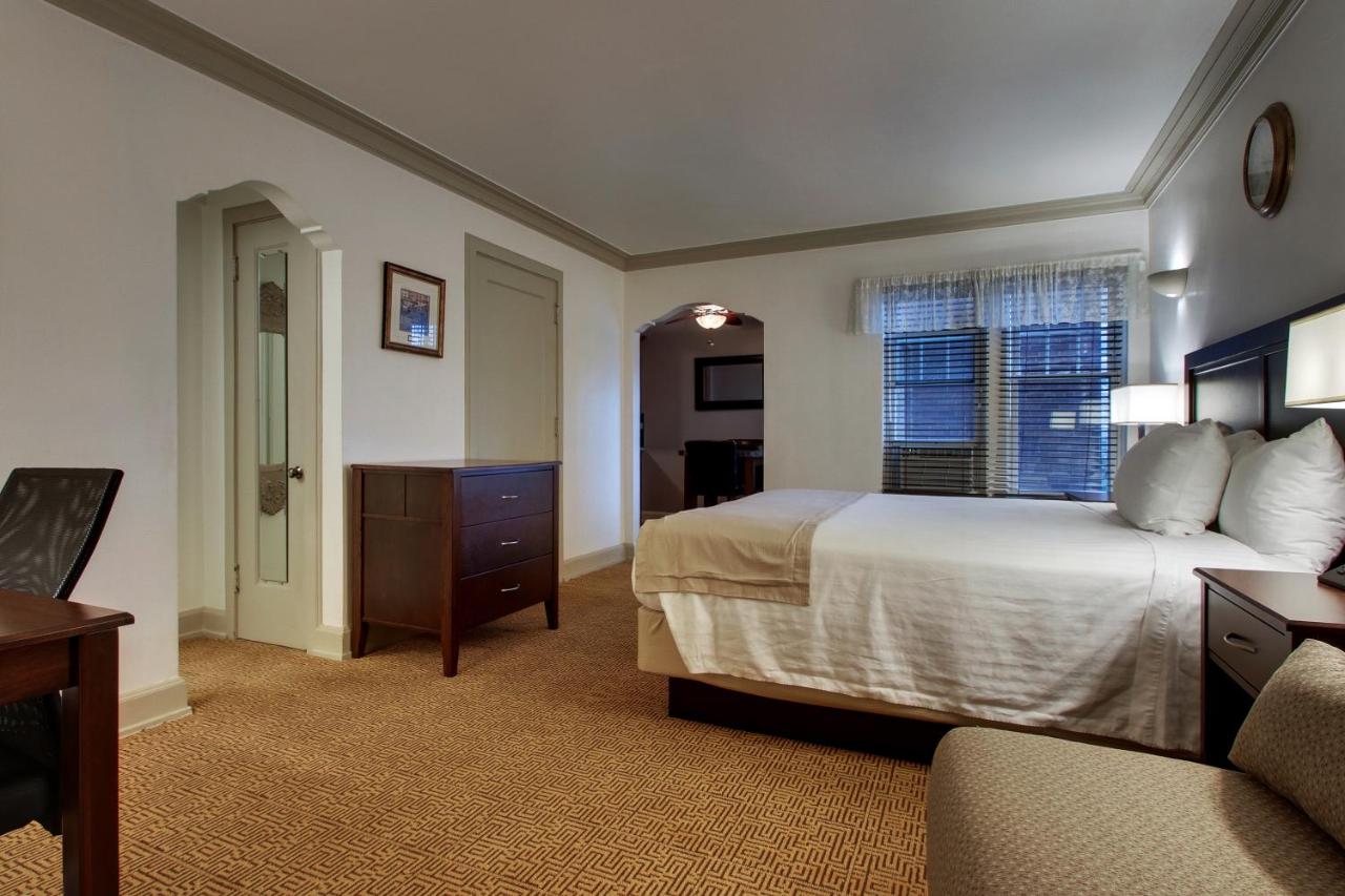 Junior Suite at The Knickerbocker on the Lake