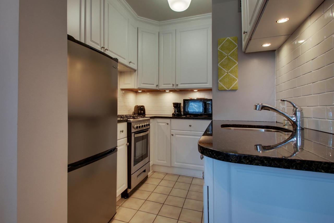 One-Bedroom Suite at The Knickerbocker on the Lake