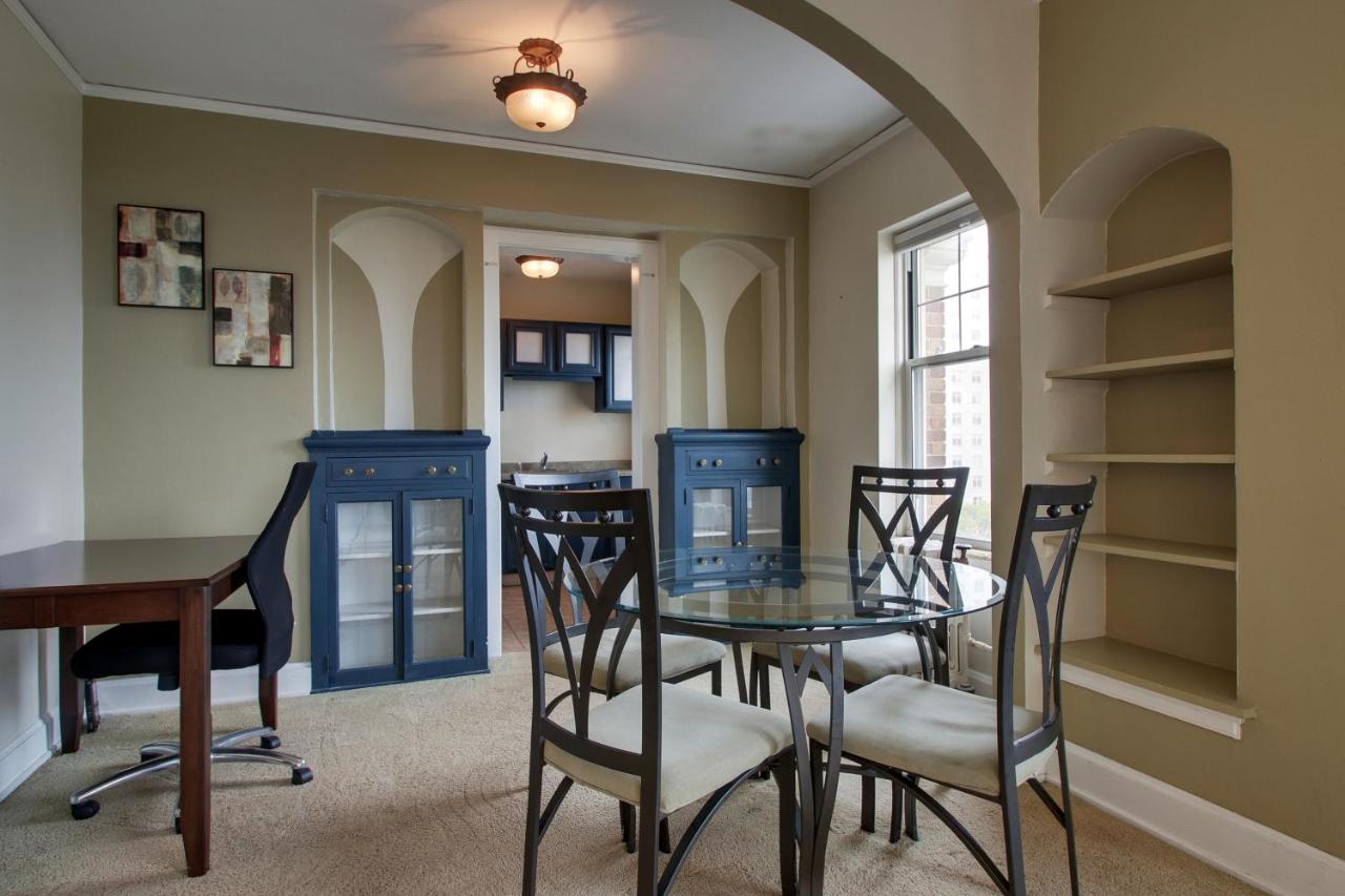 One-Bedroom Suite with Lake View at The Knickerbocker on the Lake