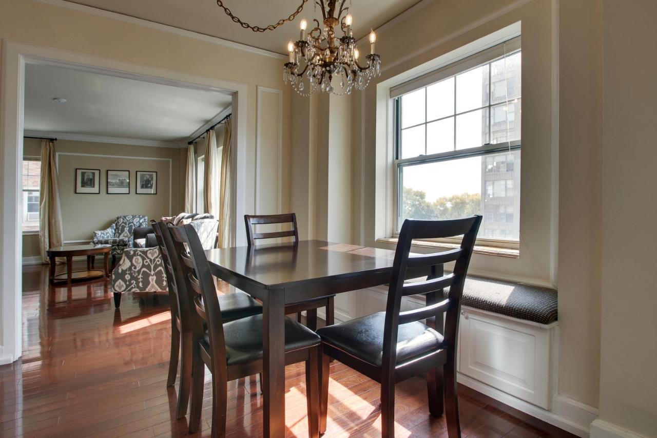 Two-Bedroom Suite at The Knickerbocker on the Lake