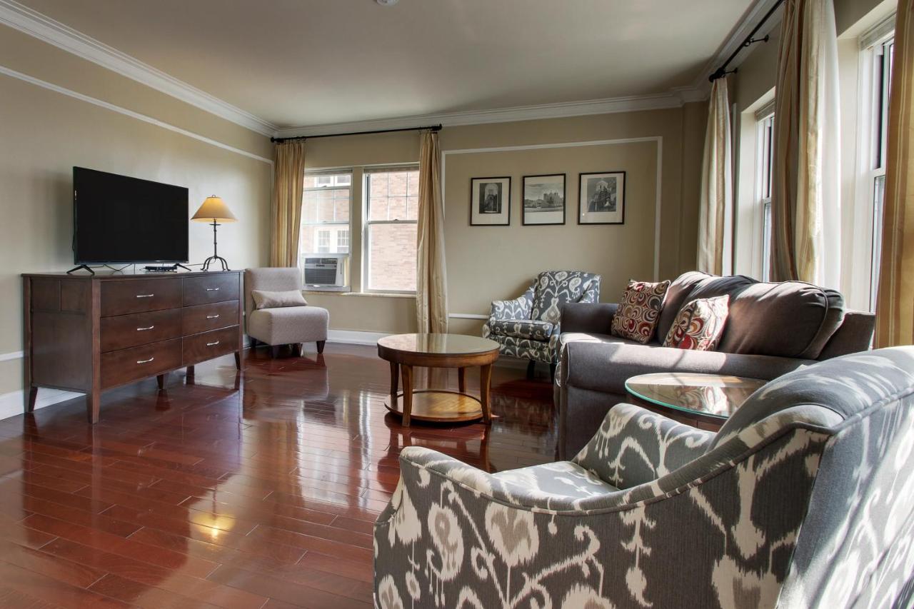 Two-Bedroom Suite at The Knickerbocker on the Lake