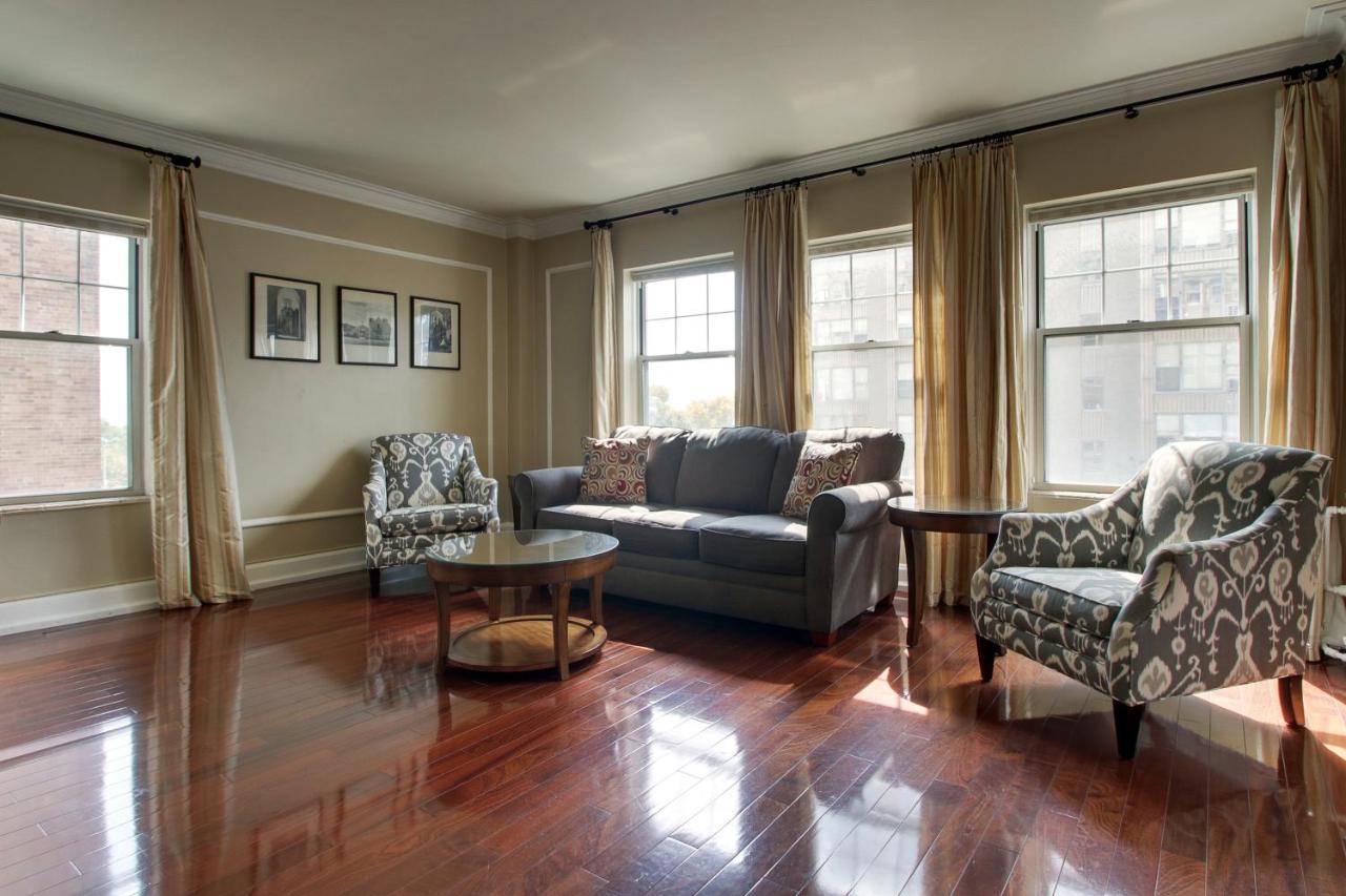 Two-Bedroom Suite at The Knickerbocker on the Lake